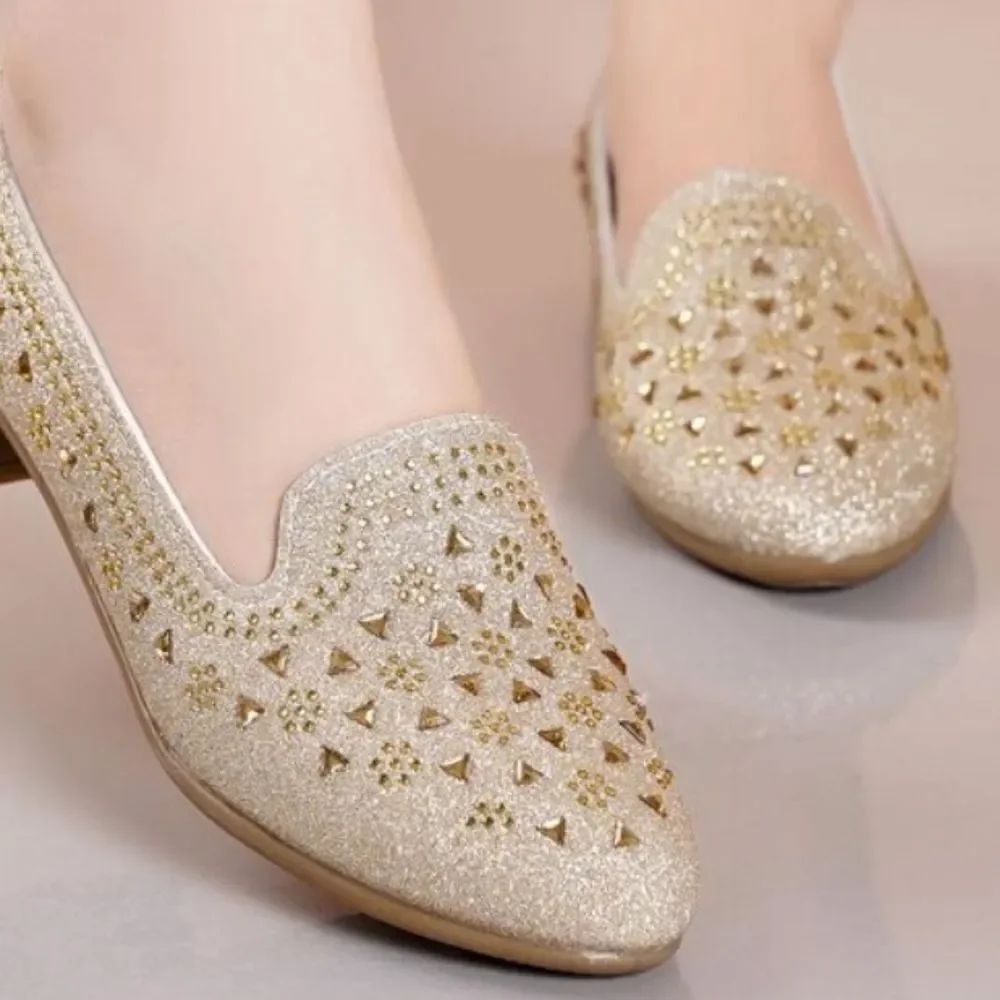 BRAND NEW FOREVER COMFORT RHINESTONE EMBROIDERED SLIP-ON WOMEN"S BALLET FLAT